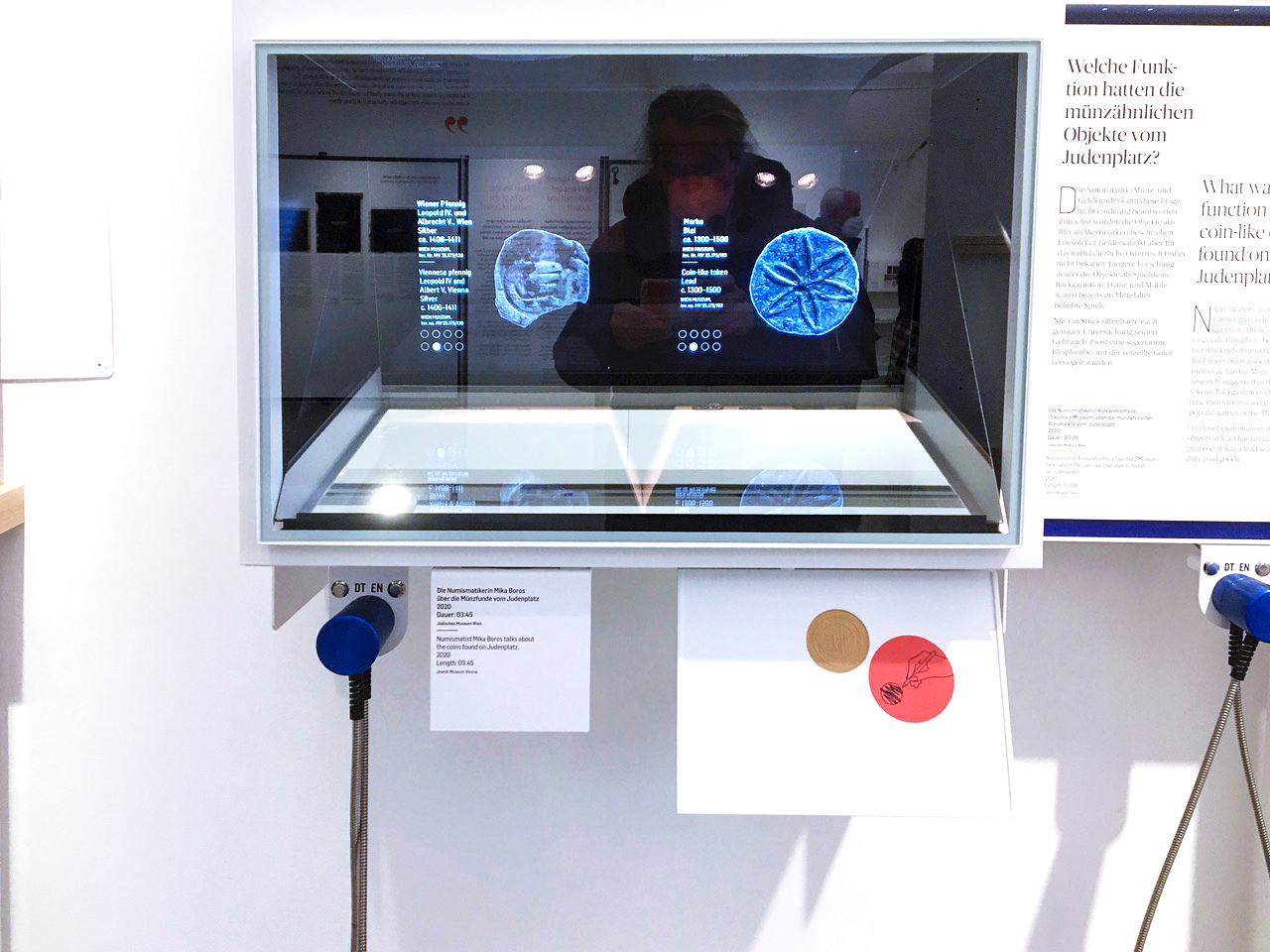 Holographische Münzvitrine